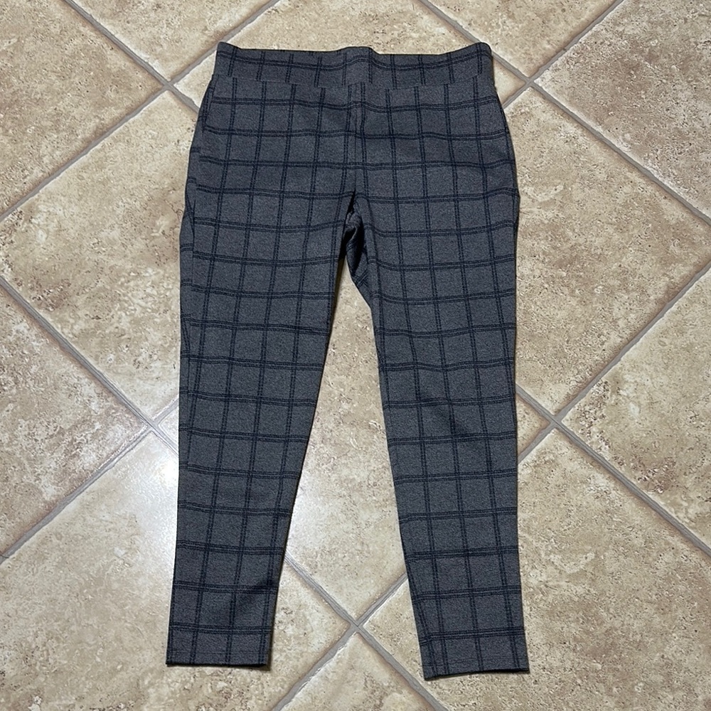 Loft Women’s Ankle Length Plaid Pants, Large